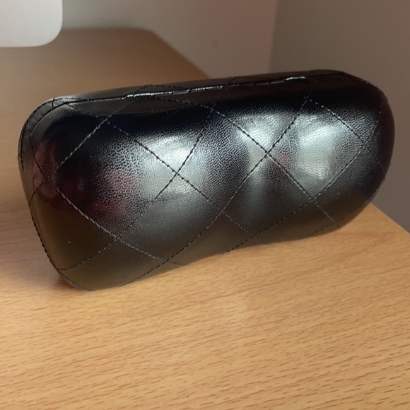 Chanel Silver/gray pearl rare round runaway 71138 L0844 - Picture 13 of 17